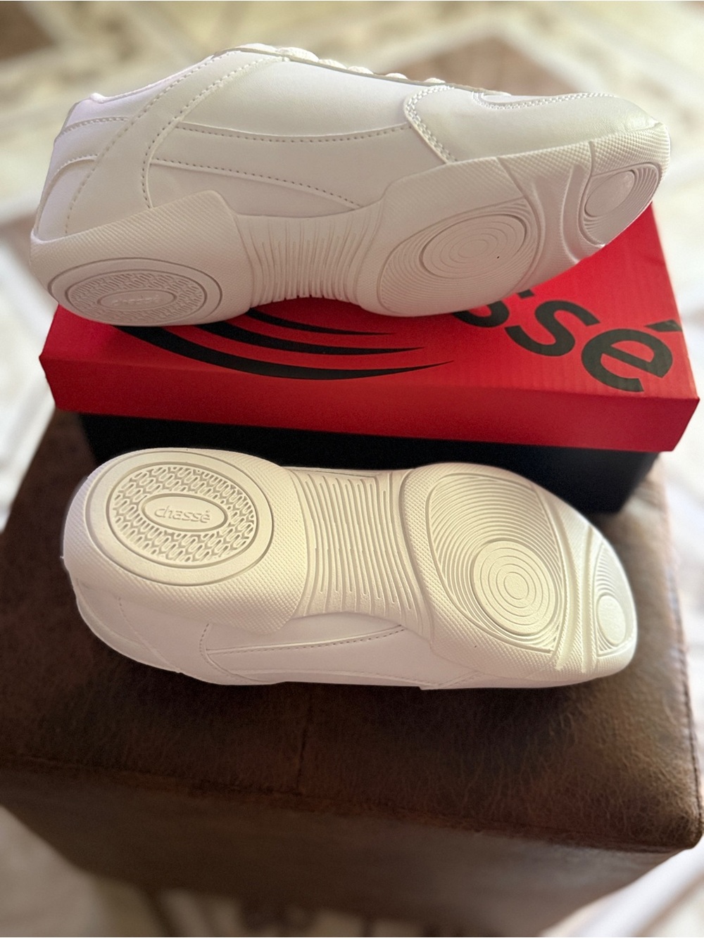 Chassé Kids White Sneakers with Red Accent - Lightweight Athletic Shoes - Picture 3 of 5